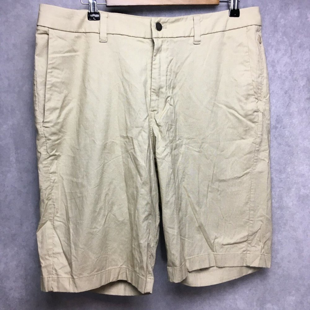 Lululemon Mens Shorts Tan 34 Cotton Polyester Stretch Blend Side Zipper Pocket